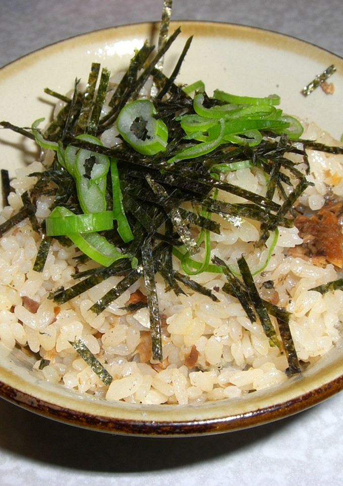 超簡単！蒲焼の缶詰から”さんまご飯”-レシピのメイン写真