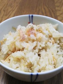 【食欲の秋】秋鮭炊き込みごはん-レシピのメイン写真