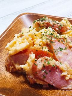 お弁当に☆ウインナーのスクランブルエッグ-レシピのメイン写真