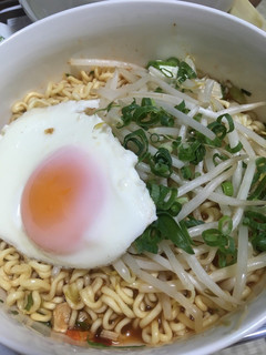 辛!ラーメン!もやしのっけ-レシピのメイン写真