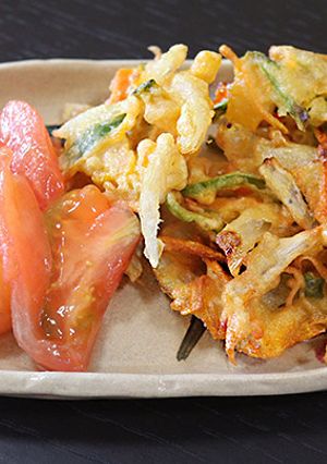 素材たっぷり彩りきれい『野菜のかきあげ』-レシピのメイン写真