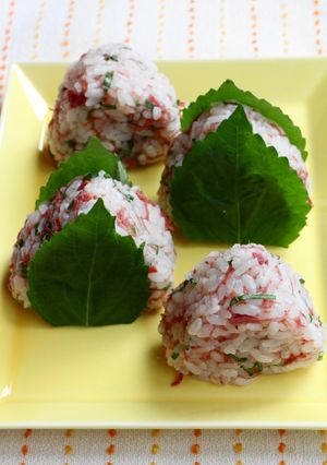 大葉とコンビーフのおにぎり-レシピのメイン写真