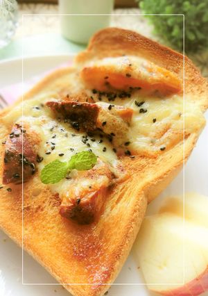 ラム酒香る❀大学芋のチーズトースト-レシピのメイン写真