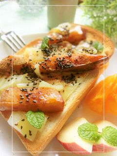 大学芋 × 蒸し林檎 のチーズトースト-レシピのメイン写真