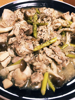 \鶏肉としめじのにんにくバター焼き/-レシピのメイン写真