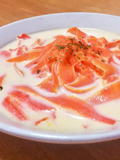 ヒラヒラ人参のミルクスープ煮-レシピのメイン写真