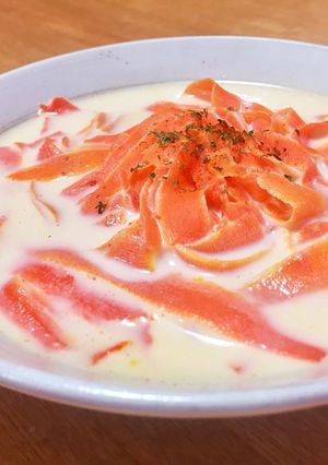 ヒラヒラ人参のミルクスープ煮-レシピのメイン写真