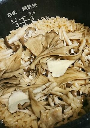 キノコたくさん炊き込みご飯-レシピのメイン写真