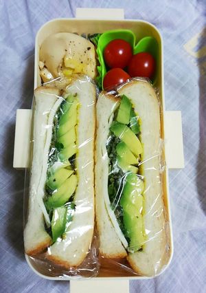 アボガドとスプラウトのサンドイッチ-レシピのメイン写真