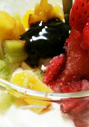 生クリームアイスの果物＆キャラメル添え-レシピのメイン写真