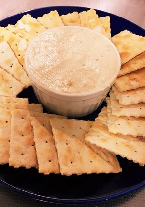 クリームチーズとクラッカーのおつまみ-レシピのメイン写真