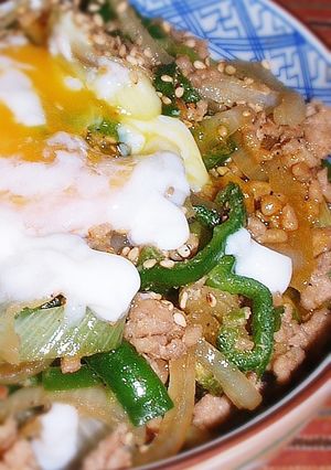 豚挽き肉のスタ丼（ピリ辛ニンニク醤油味）-レシピのメイン写真