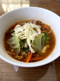 野菜たっぷりチーズ辛ラーメン-レシピのメイン写真
