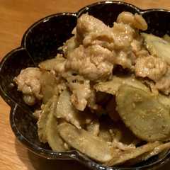 รูปของ 豚肉とゴボウの甘辛味噌ポン酢炒め