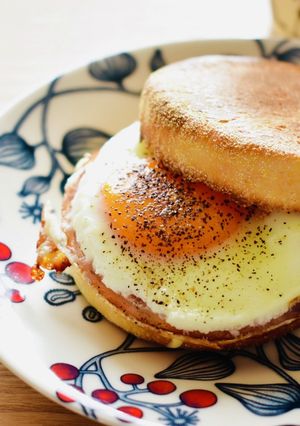 生地から作るイングリッシュマフィンサンド-レシピのメイン写真