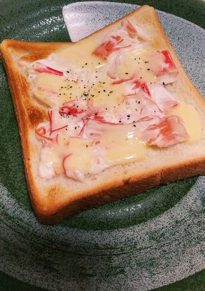 カニカマ☆トースト-レシピのメイン写真