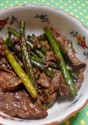 牛肉とニンニクの芽のオイスター炒め-レシピのメイン写真