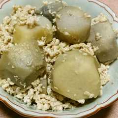 รูปของ 里芋のそぼろ煮