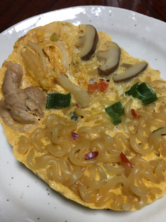 辛ラーメンの小田巻蒸し風オムレツ-レシピのメイン写真