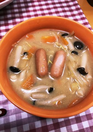 カット野菜で具だくさん味噌汁-レシピのメイン写真