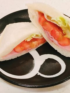 ベーコントマトレタスのランチパックサンド-レシピのメイン写真