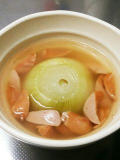 楽チン!丸ごと玉ねぎのコンソメスープ-レシピのメイン写真
