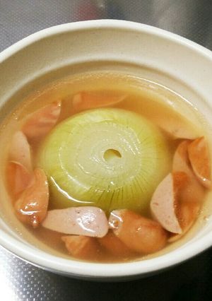 楽チン！丸ごと玉ねぎのコンソメスープ-レシピのメイン写真