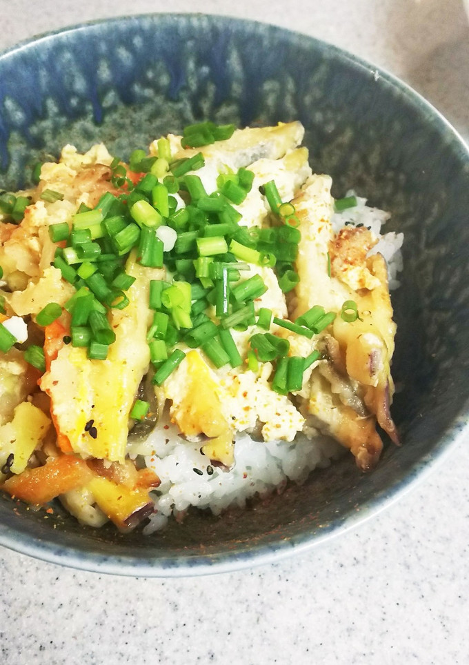 残った天ぷらで簡単！天ぷらの卵とじ丼-レシピのメイン写真