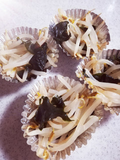 一品で二度美味しい♪もやしサラダ&スープ-レシピのメイン写真
