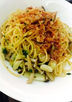 島らっきょうとしめじのバター醤油パスタ-レシピのメイン写真