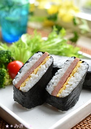 ごま油の香りのスパムむすび♪-レシピのメイン写真