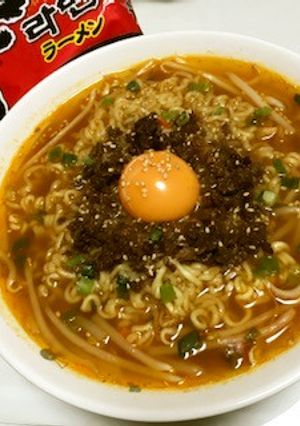 もやしたっぷりクルミ肉味噌辛ラーメン-レシピのメイン写真