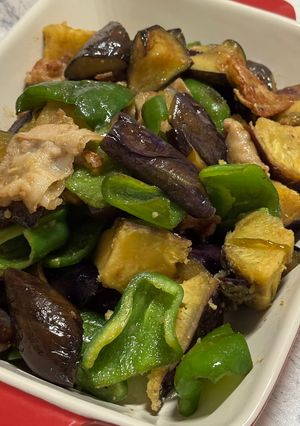 サツマイモと野菜達の炒めもの(身内専用)-レシピのメイン写真