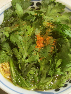 春菊まるごと1把のせ★辛ラーメン-レシピのメイン写真
