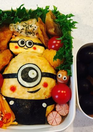 ミニオンと遠足へgo!ミニオンお弁当♪-レシピのメイン写真