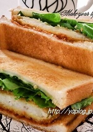 コロッケ・レタス・チーズ☆ホットサンド-レシピのメイン写真