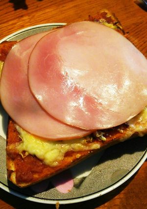 炒めキャベツとハムとチーズのトースト-レシピのメイン写真