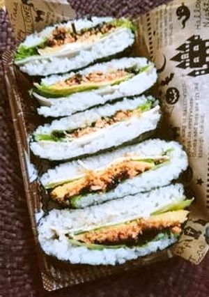 １０分で出来る鮭フレークおにぎらず-レシピのメイン写真