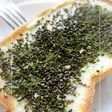 クリームチーズの青海苔*胡麻*塩トースト