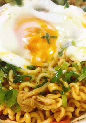 激辛激ウマ！辛ラーメンの混ぜそば風レシピ-レシピのメイン写真
