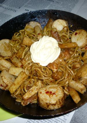 鉄パンで鶏皮＋長芋のソース焼きそば-レシピのメイン写真