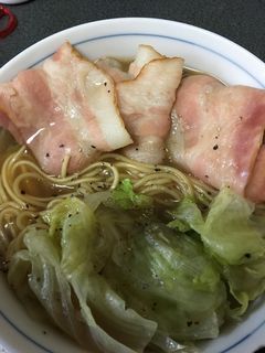意外と美味しい!ベーコンレタスラーメン-レシピのメイン写真