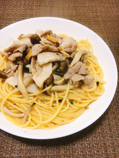 お吸い物の素で✤簡単きのこの和風パスタ-レシピのメイン写真