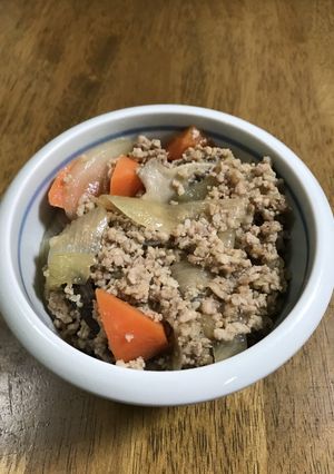 じゃがいもとひき肉の煮物-レシピのメイン写真