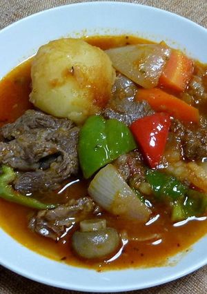 圧力鍋で、牛スジ肉と野菜のトマト煮込み-レシピのメイン写真