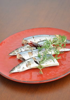 骨までやわらか秋刀魚のコンフィ-レシピのメイン写真