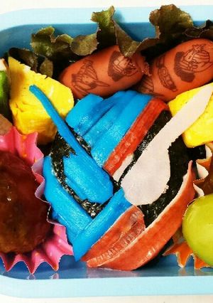 キャラ弁☆仮面ライダービルド-レシピのメイン写真