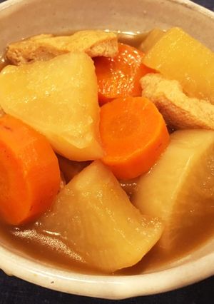 オイスターソースで旨々★大根と人参の煮物-レシピのメイン写真