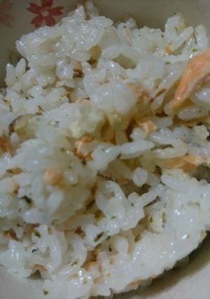 お吸い物の素で簡単！鮭の炊き込みご飯-レシピのメイン写真
