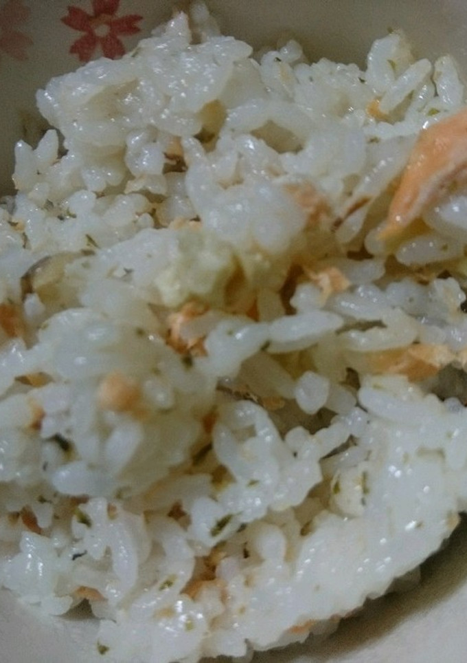 お吸い物の素で簡単！鮭の炊き込みご飯-レシピのメイン写真